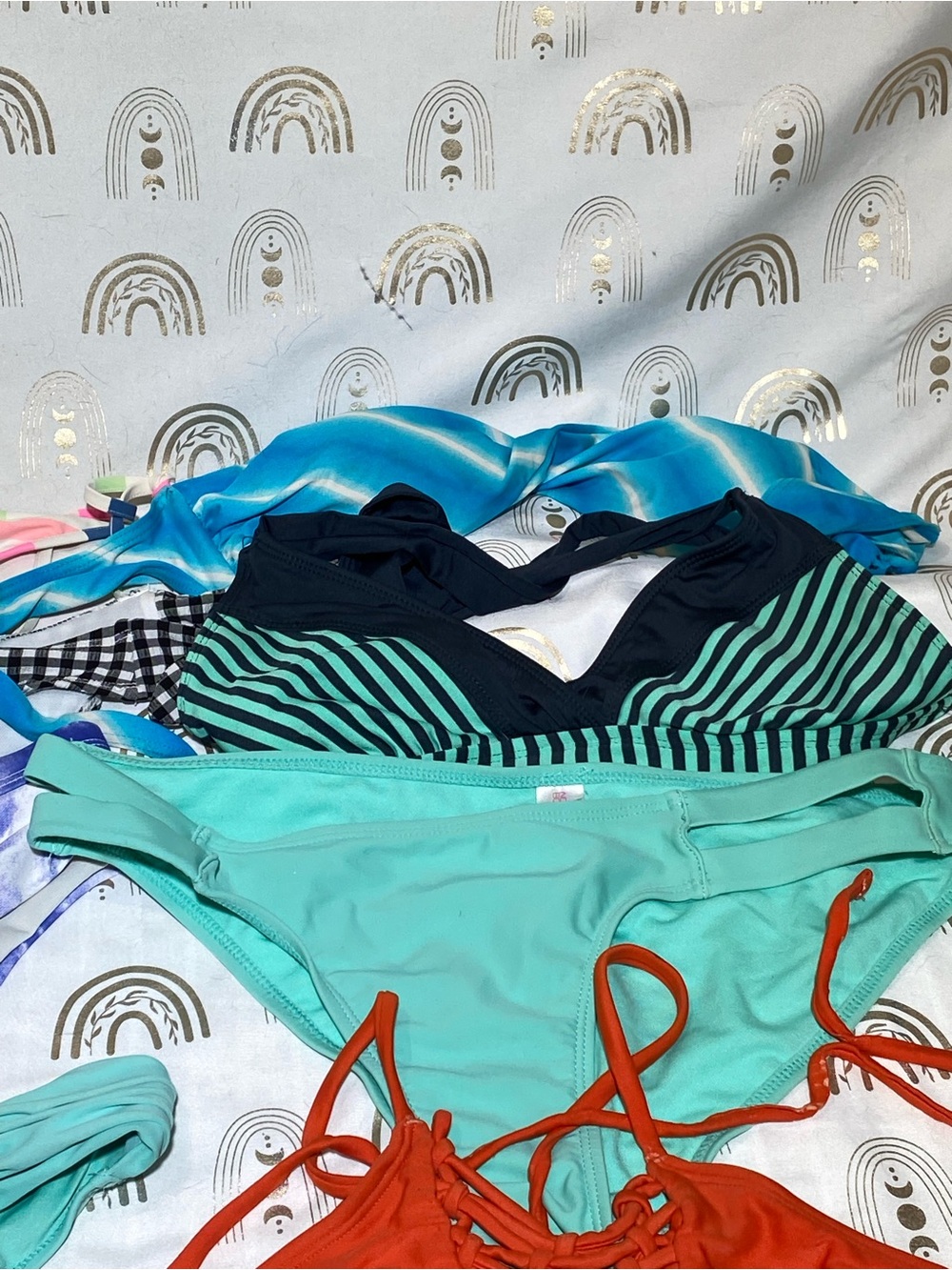 Mixed Lot Swim Pieces - Picture 2 of 9